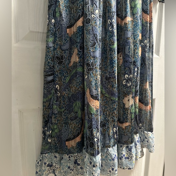 Code X Mode Maxi Dress Floral Peasant Long Sleeve Boho Tiered Chiffon Medium - Picture 6 of 8